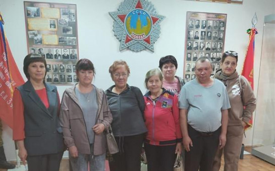 в музее